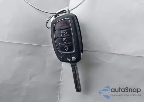 2017 Hyundai Santa Fe Sport 2.4L из США, поврежденный, VIN 5NMZTDLB2HH021690